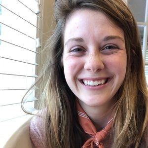 Meet your Posher, Abby